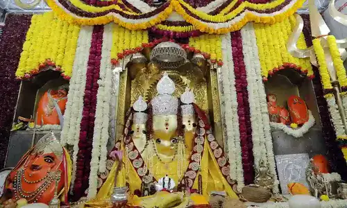 baglamukhi chalisa, maa baglamukhi chalisa, baglamukhi chalisa in hindi, pitambara chalisa, baglamukhi mata chalisa, mata baglamukhi chalisa, baglamukhi chalisa lyrics, shri baglamukhi chalisa, maa baglamukhi chalisa hindi, baglamukhi chalisa in english, Baglamukhi Aarti